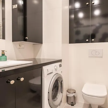 Apartwro - Przestronny Apartament Z Tarasem 5 Min Od Rynku Garaz Projektor Апартаменты