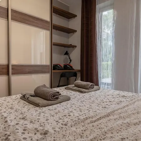 Apartwro - Przestronny Apartament Z Tarasem 5 Min Od Rynku Garaz Projektor Вроцлав